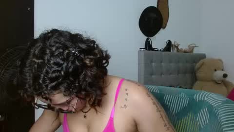 Snapshot of sexy_lia_latina chatting on May 17, 2026, 4:54 am Celeste online show from May 17, 2026, 4:54 am