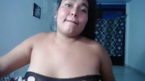 SIRENA LOVE online show from October 31, 2025, 4:57 am