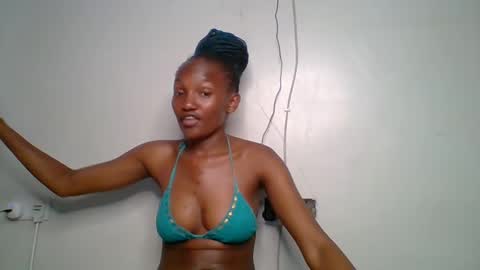 sexy_lucy012 online show from February 24, 2025, 8:25 pm
