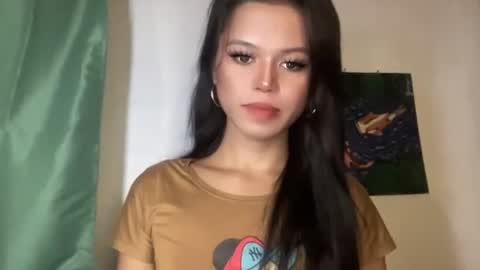 Snapshot of sexy_maevemorexxx chatting on April 28, 2026, 9:36 am Nicole online show from April 28, 2026, 9:36 am