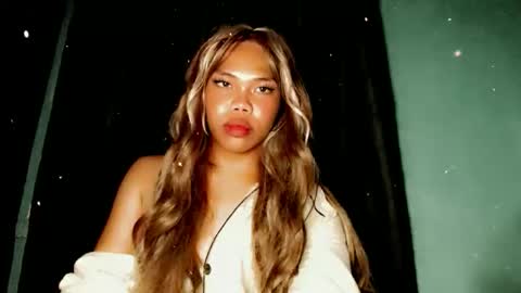 Snapshot of sexy_maevemorexxx chatting on May 5, 2026, 4:37 pm Nicole online show from May 5, 2026, 4:37 pm