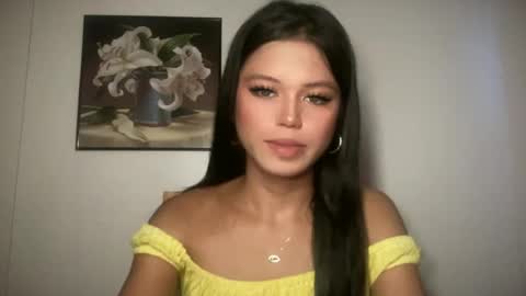 Snapshot of sexy_maevemorexxx chatting on June 19, 2026, 7:34 am Nicole online show from June 19, 2026, 7:34 am