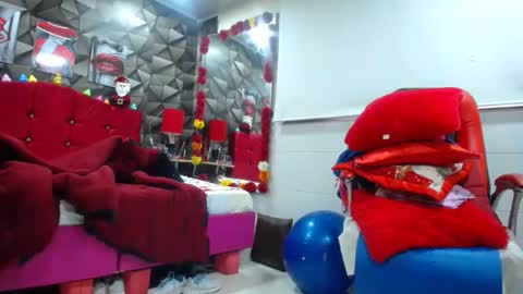 MARIPOSA online show from December 18, 2025, 1:17 pm