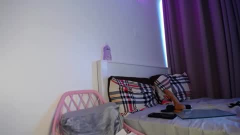 Snapshot of sexy_mia6 chatting on January 7, 2026, 6:27 am sexy_mia6 online show from January 7, 2026, 6:27 am