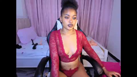 sexy_nasha online show from June 7, 2026, 12:48 am