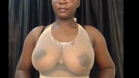 zoe online show from November 17, 2025, 7:30 pm