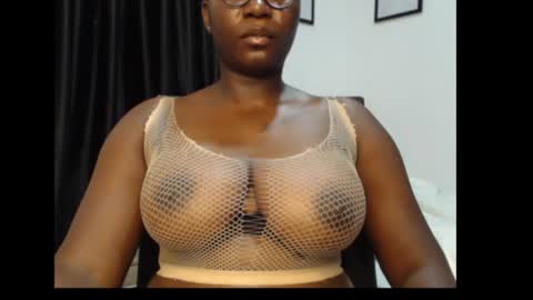 Snapshot of sexy_pearl12 chatting on July 4, 2026, 7:25 am zoe online show from July 4, 2026, 7:25 am