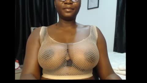Snapshot of sexy_pearl12 chatting on July 19, 2026, 6:39 am zoe online show from July 19, 2026, 6:39 am