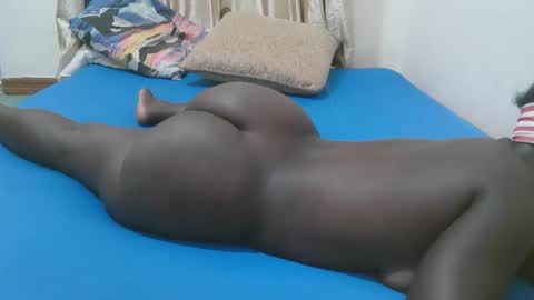 Snapshot of sexy_quincy1 chatting on February 15, 2026, 5:04 am Sexy Quincy online show from February 15, 2026, 5:04 am