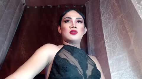 Snapshot of sexy_rc18 chatting on December 27, 2024, 2:12 pm RC online show from December 27, 2024, 2:12 pm