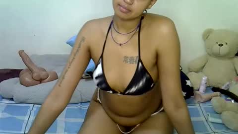 Snapshot of sexy_shava chatting on March 4, 2026, 2:06 am sexy_shava online show from March 4, 2026, 2:06 am