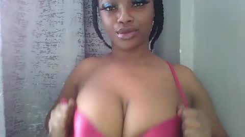 Snapshot of sexy_sweetcandy chatting on December 30, 2024, 8:43 am sexy sweetcandy online show from December 30, 2024, 8:43 am