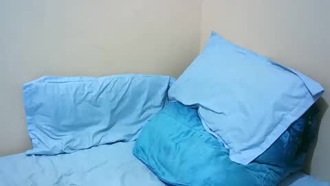 Tiffah online show from September 19, 2025, 10:43 pm