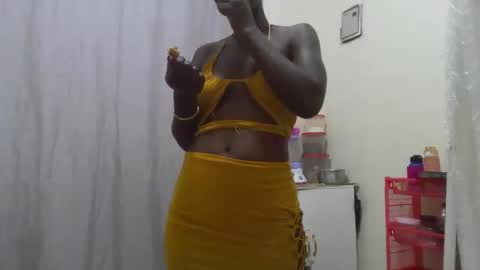 sexy_titz online show from April 4, 2026, 5:32 pm