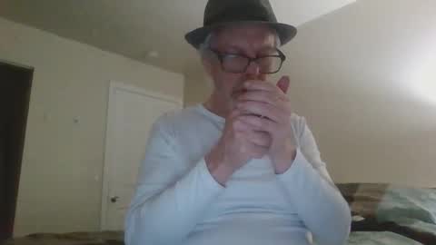 Snapshot of sexy_white_daddy chatting on February 22, 2025, 5:12 am Daddy online show from February 22, 2025, 5:12 am