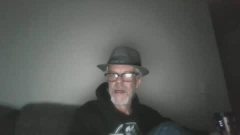 Snapshot of sexy_white_daddy chatting on February 25, 2025, 5:15 pm Daddy online show from February 25, 2025, 5:15 pm