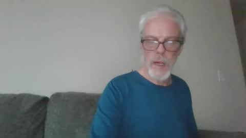 Snapshot of sexy_white_daddy chatting on February 27, 2025, 2:32 am Daddy online show from February 27, 2025, 2:32 am