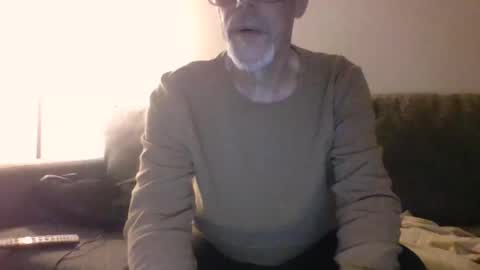 Snapshot of sexy_white_daddy chatting on March 11, 2025, 12:17 pm Daddy online show from March 11, 2025, 12:17 pm