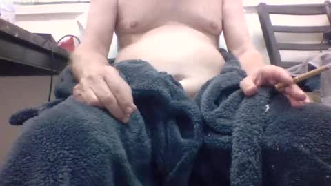 Snapshot of sexy_white_daddy chatting on October 3, 2025, 9:39 am Daddy online show from October 3, 2025, 9:39 am