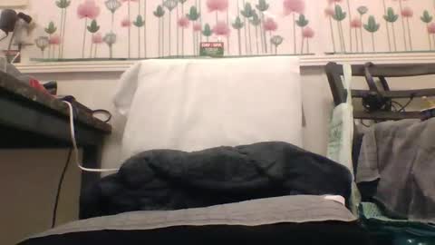 Snapshot of sexy_white_daddy chatting on October 7, 2025, 11:24 pm Daddy online show from October 7, 2025, 11:24 pm