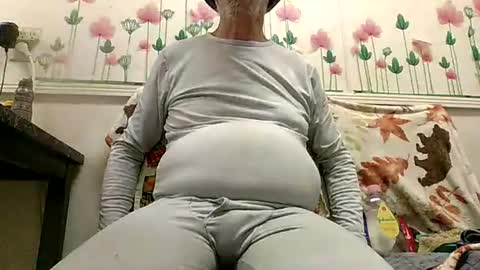 Daddy online show from March 8, 2026, 3:32 am