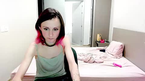 Snapshot of sexy_wise_kind chatting on January 24, 2025, 10:30 pm Mandy Green online show from January 24, 2025, 10:30 pm