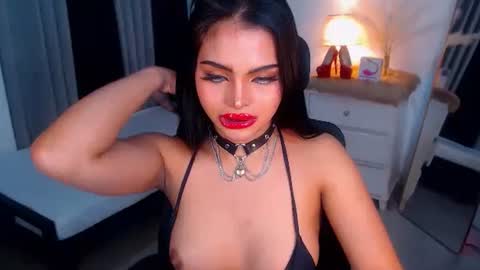 YOUR MISTRESS GODDESSS ADRIANA online show from February 4, 2025, 6:14 am