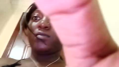 sexyafrobabe online show from April 8, 2026, 5:24 pm