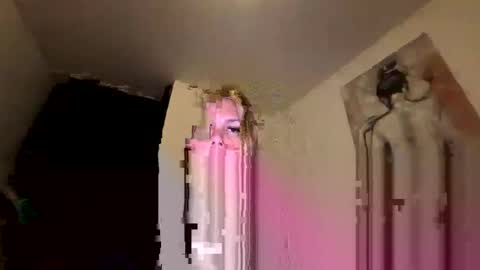 Snapshot of sexyaleja001 chatting on December 14, 2025, 6:56 pm sexyaleja001 online show from December 14, 2025, 6:56 pm