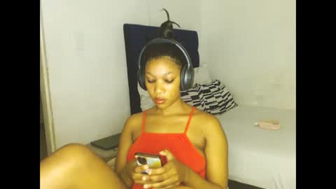 Snapshot of sexyalender02 chatting on November 14, 2025, 7:56 pm sexyalender02 online show from November 14, 2025, 7:56 pm