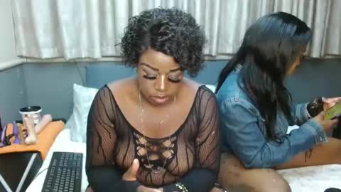 Snapshot of sexyassshaz chatting on January 18, 2026, 12:36 am shazz online show from January 18, 2026, 12:36 am