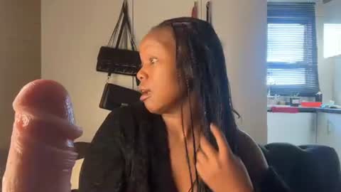 sexyasszeeee online show from May 10, 2026, 5:45 am