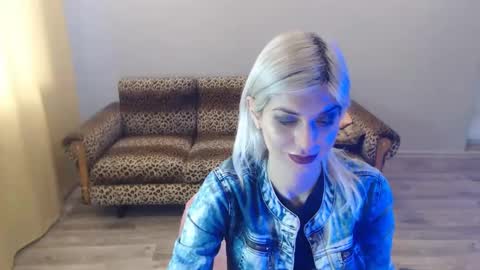 sexybeatriice online show from January 19, 2025, 1:22 pm