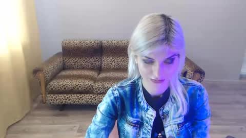 sexybeatriice online show from January 24, 2025, 7:19 am