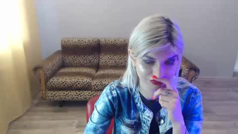 sexybeatriice online show from January 25, 2025, 10:29 am