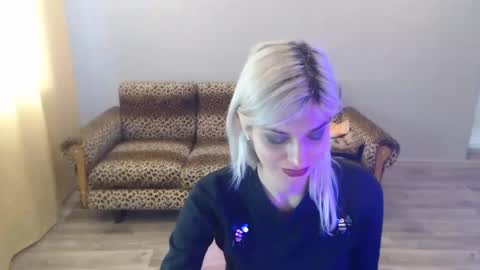 sexybeatriice online show from January 26, 2025, 10:23 am