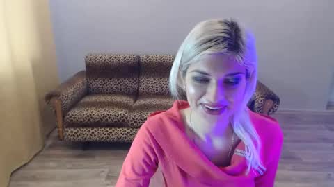 sexybeatriice online show from February 1, 2025, 7:05 am