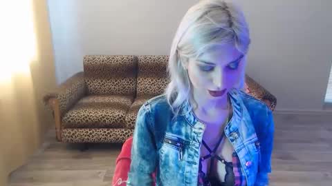 sexybeatriice online show from February 16, 2025, 7:04 am