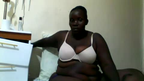 Snapshot of sexyblackberry7 chatting on January 4, 2025, 8:16 pm MAUREEN online show from January 4, 2025, 8:16 pm