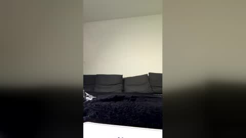 sexyboyziii01 online show from March 18, 2026, 6:44 pm