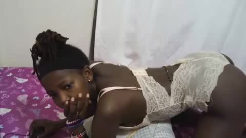 Snapshot of sexycandy2389 chatting on March 23, 2026, 11:03 am Candy online show from March 23, 2026, 11:03 am