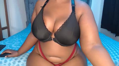 Snapshot of sexychocco_ chatting on October 1, 2025, 12:11 pm sexychocco online show from October 1, 2025, 12:11 pm