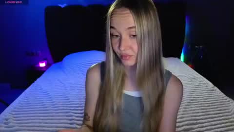Sophia online show from June 19, 2026, 2:32 pm
