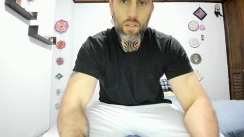 Snapshot of sexycolombian2022 chatting on January 5, 2025, 1:03 am Antonioylola online show from January 5, 2025, 1:03 am