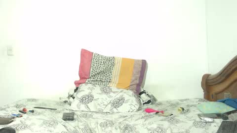 Snapshot of sexydarkhunter2 chatting on January 8, 2025, 11:30 pm Mike online show from January 8, 2025, 11:30 pm