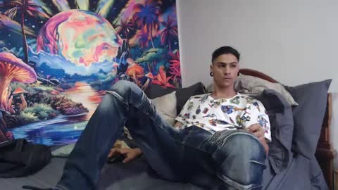 Snapshot of sexydarkhunter2 chatting on September 21, 2025, 10:22 pm Mike online show from September 21, 2025, 10:22 pm