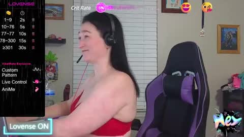 Snapshot of sexydistraction1 chatting on January 10, 2025, 10:36 pm  SexyDistraction  online show from January 10, 2025, 10:36 pm