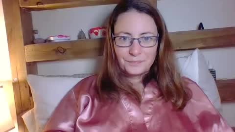 Snapshot of sexyemilyoliver chatting on November 4, 2025, 9:41 am Emily online show from November 4, 2025, 9:41 am