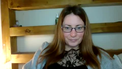 Snapshot of sexyemilyoliver chatting on February 25, 2026, 10:47 am Emily online show from February 25, 2026, 10:47 am