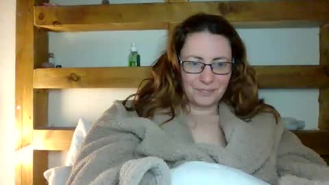 Snapshot of sexyemilyoliver chatting on March 30, 2026, 11:00 am Emily online show from March 30, 2026, 11:00 am